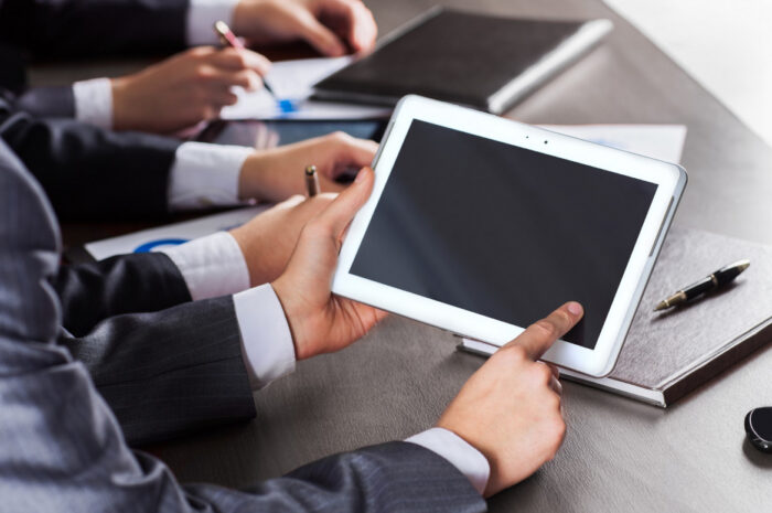 Klasyczny iPad czy mini – jaki wybrać do pracy?